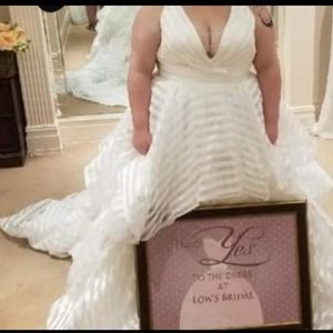 Brand new Mori Lee Size 22 Wedding Dress